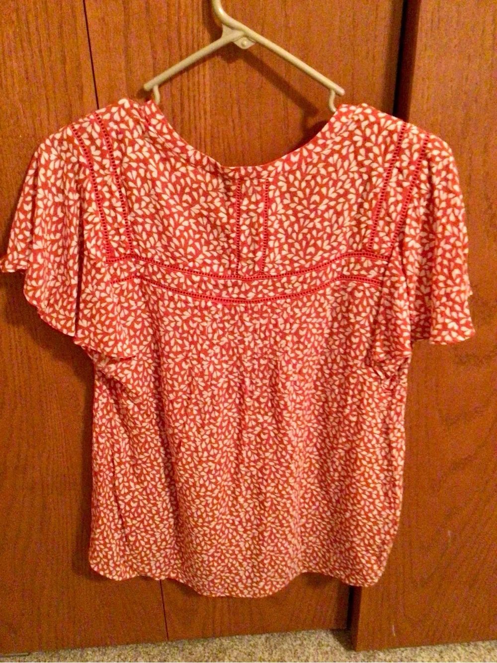 Daniel Rainn Red/Orange and White Printed Flutter-Sleeve Blouse